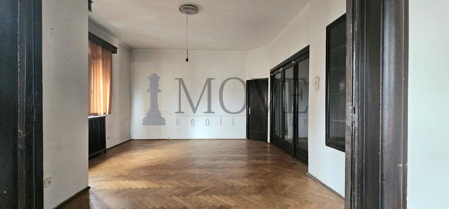 Un apartament plin de emoție in imobil istoric - 1