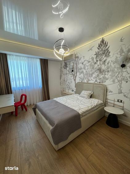 Apartament cu 4 camere în Central