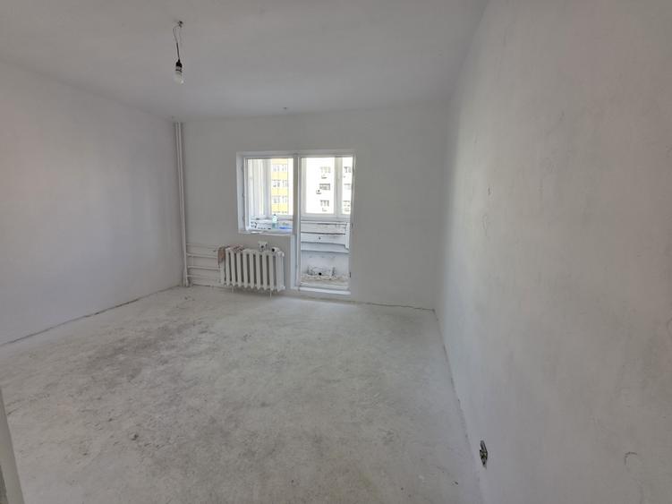 Calea Vitan, vav mall Vitan, bloc 1987, stradal, bloc reabilitat - 7