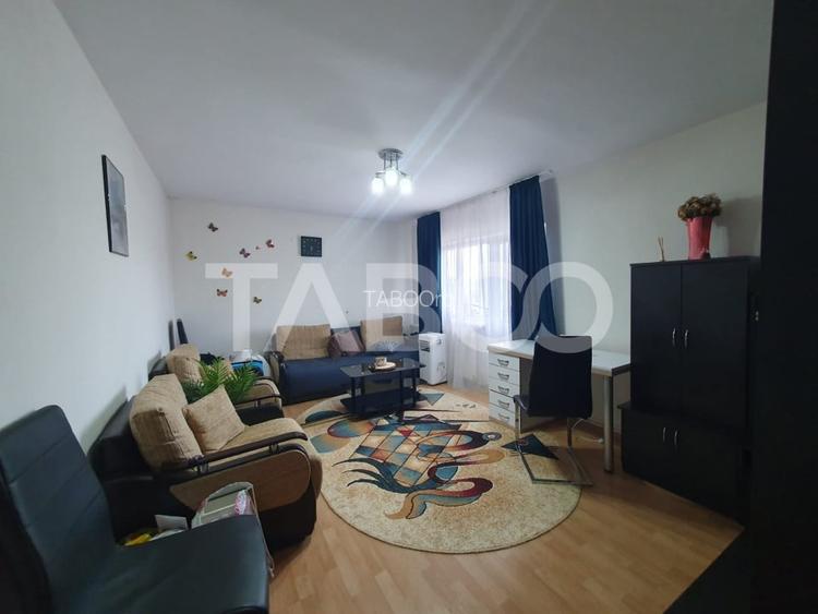 Apartament cu 2 camere decomandat, mobilat în Exterior Sud Apartament cu 2 camere decomandat, mobilat în Exterior Sud
