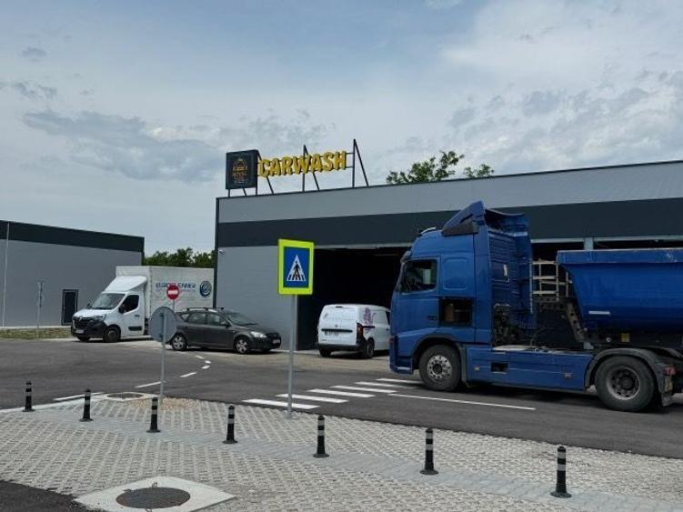 Spațiu comercial, de 200 mp, în Central