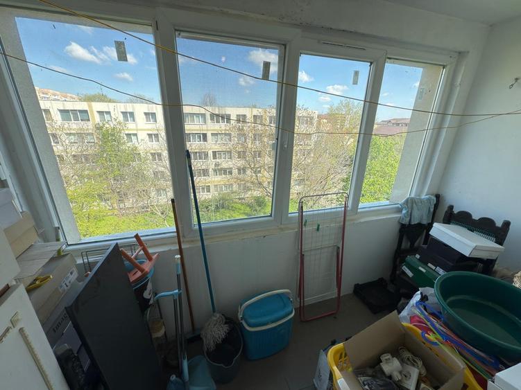 Apartament 4 camere, Ozana, langa scoala nr.116, doua bai, boxa in acte. - 7