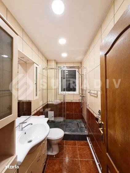 Apartament cu 4 camere în Zorilor