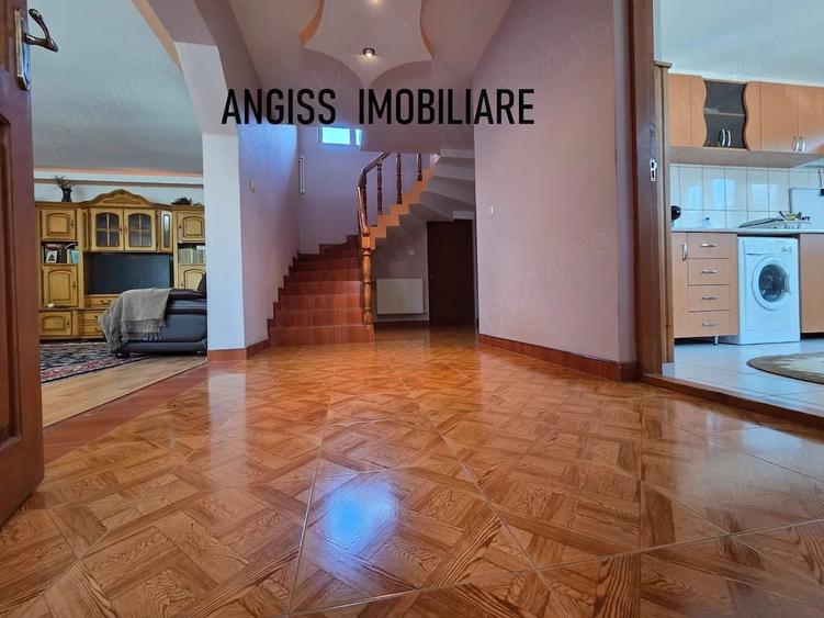 Casă cu Teren 1500 Mp în Mineri
