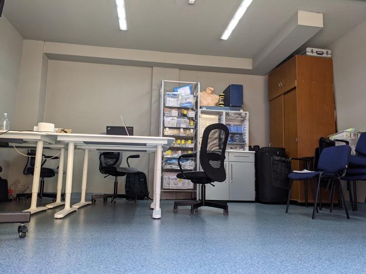 Garaj / Birou/ spatiu servicii zona Ambient, ideal pentru un start-up - 2