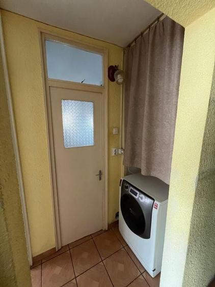 Apartament 3 camere decomandat Poarta 6 - 3