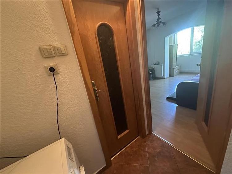 Mobilat și utilat cu 2 balcoane, modificat ?n 3 camere, aproape de Piaț - 8