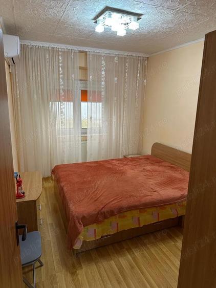 Apartament cu 3 camere decomandat în Crângași