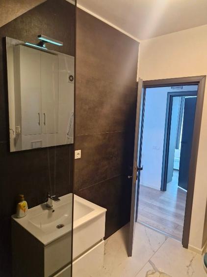Propietar inchiriez ap2 camere strada Traian 58-62, 600 euro - 11
