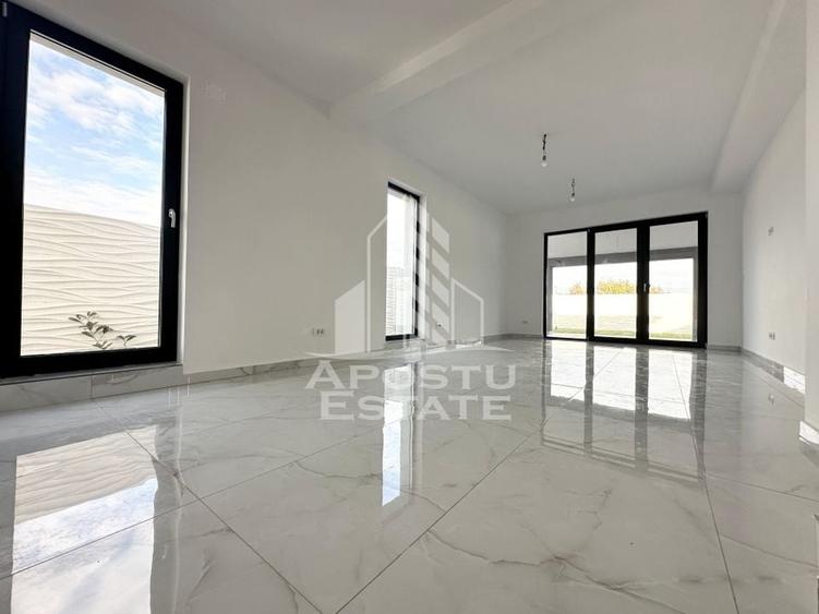 Duplex cu 5 camere, despartit prin camera tehnica, finalizat la asfalt - 4