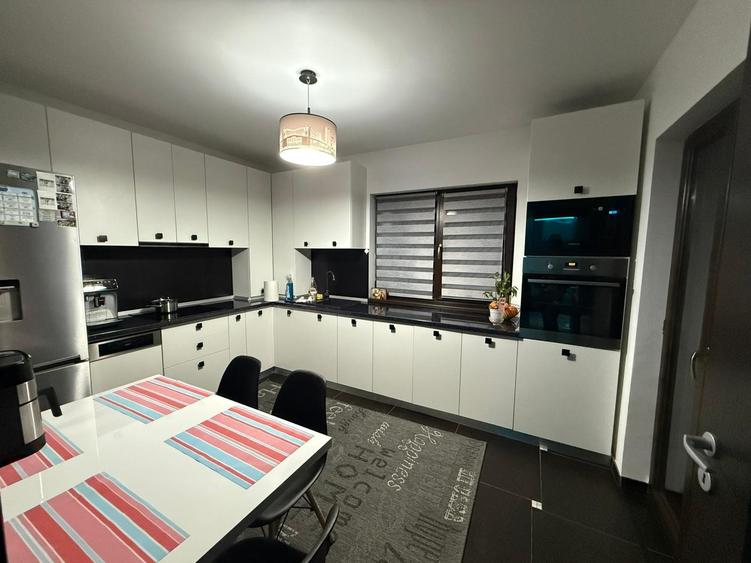 Vila Valea Adinca  5 drumuri cod 144569 - 9