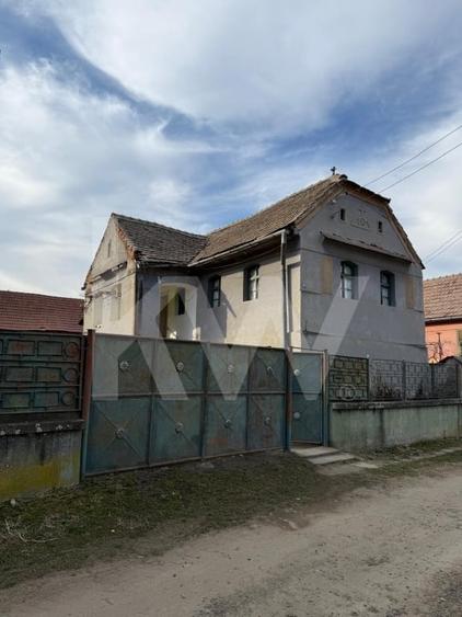 Casa cu potential deosebit in Vesud – ideala pentru un nou inceput la tara - 1