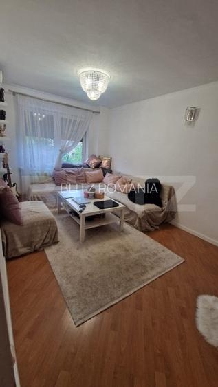 Apartament cu 4 camere, 2 bai, 90 mp, 2 locuri de parcare, zona Mall Coresi