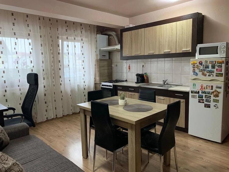 Apartament cu 2 camere, 44 mp, parcare, zona Eroilor - 2