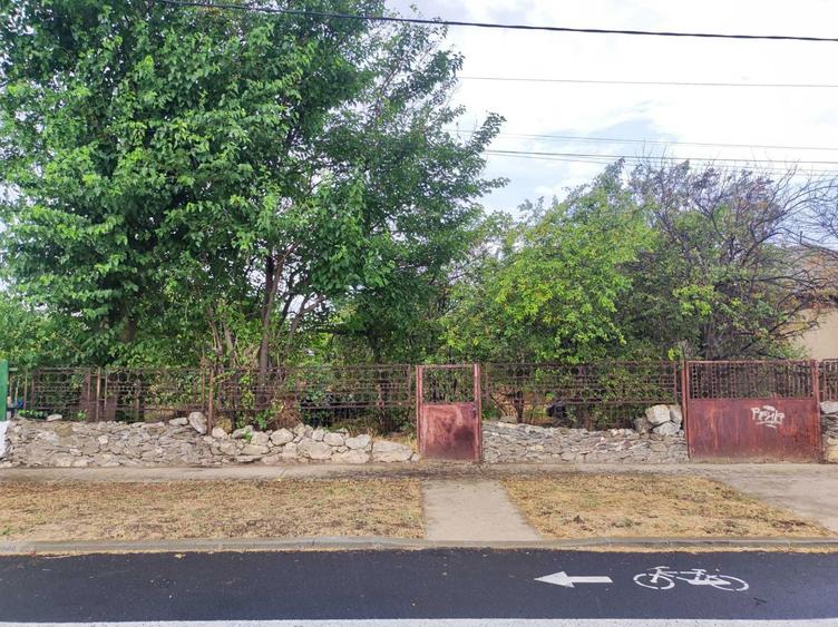 Teren intravilan Corbu 1.157 mp, front stradal 14 m, strada principala - 7