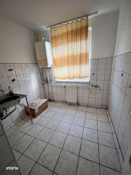 Vand apartament cu 3 camere decomandat - 2