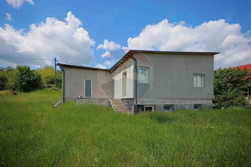 Casa cu 3 camere, anexa ?i 2042 mp teren de vanzare, in Calea Mare - 3