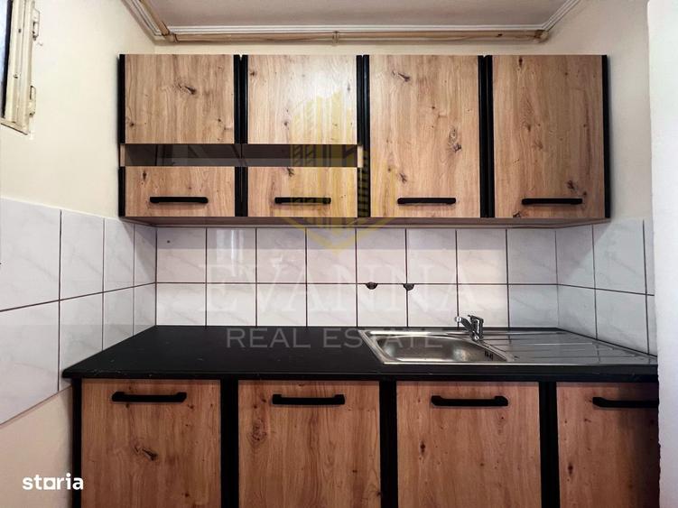 2 camere de inchiriat, decomandat, etaj intermediar - Str. Macului - 2