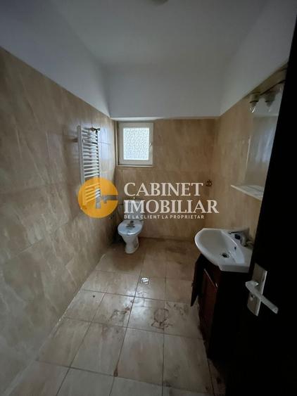 Spatiu Comercial 100mp utili - LA BULEVARD - locuri de parcare - 7