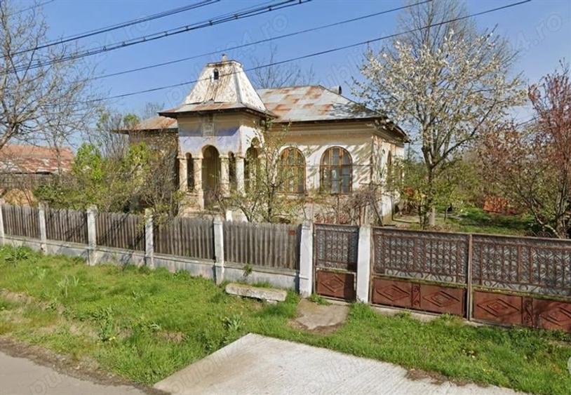 Casă individuală cu 3 camere cu Teren 1543 Mp în Giurgița