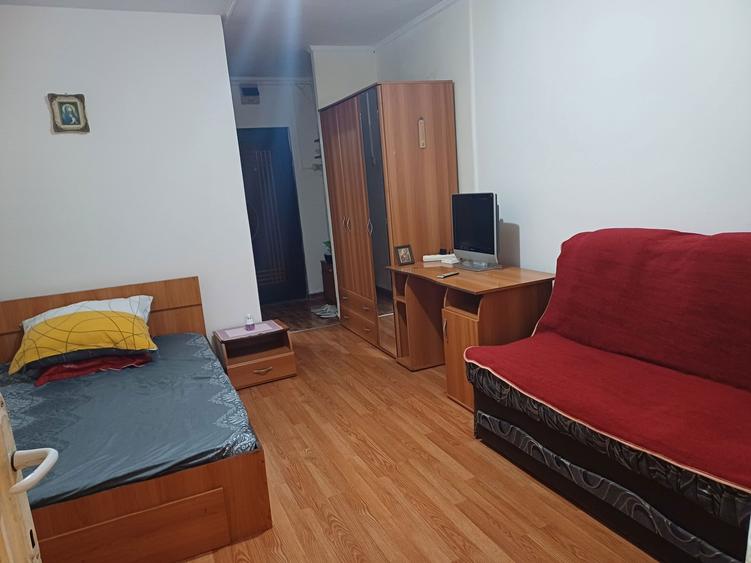 Inchiriez garsoniera - 4