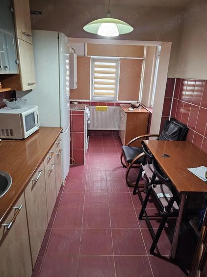 Inchiriere apartament decomandat cu doua camere . - 3