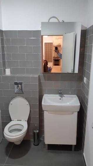 Inchiriez apartament 3 camere - 4