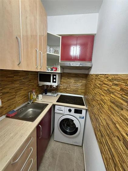 Garsoniera Tiglina 1 renovata etaj 2 - 1