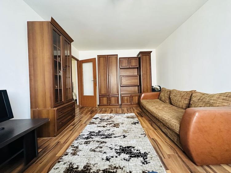 Inchiriez apartament 2 camere - 8