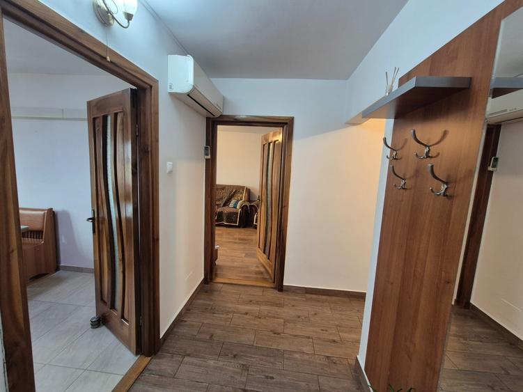 OCAZIE, GARA 3 CAMERE DECOMANDAT, 70 MP. 2 BAI, 2 BALCOANE,MOBILAT, CENTRALA GAZ - 20