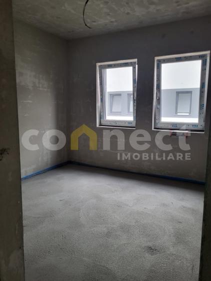 Apartament cu 4 camere semidecomandat în Someșeni