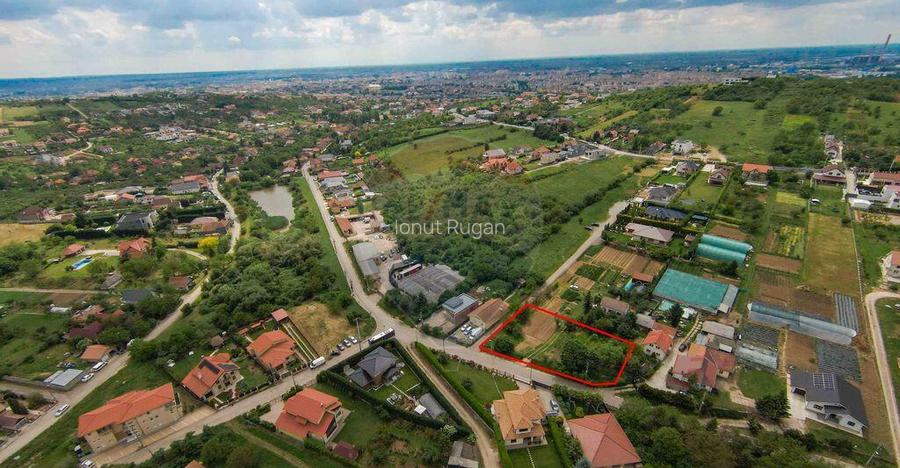 Teren intravilan 1 210 mp, dublu front, de vanzare, Stra... Teren intravilan 1 210 mp, dublu front, de vanzare, Stra...