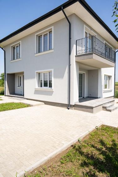 Casa noua, 4 camere, 600mp teren, pompă căldură+fotovoltaice - 2