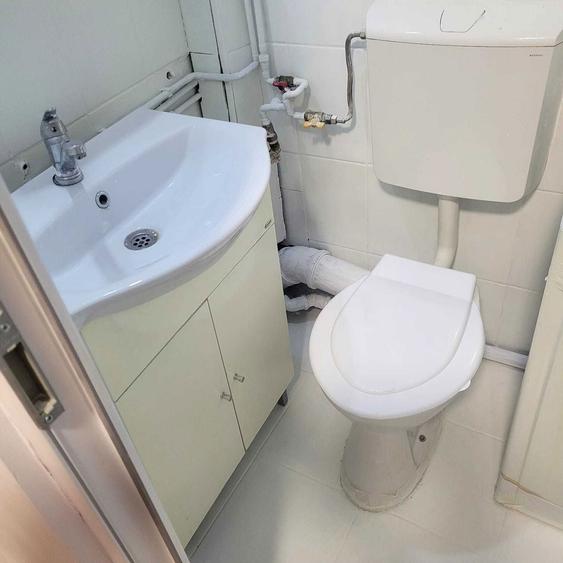 Vand camera de camin zona Tractorul - 8