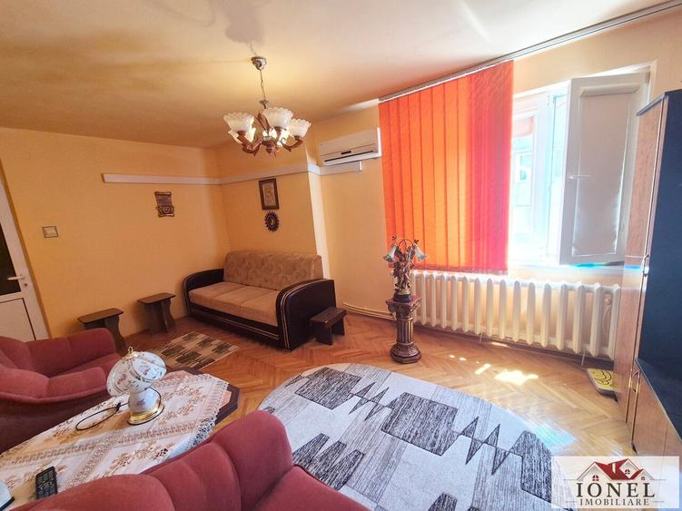 Apartament patru camere de vanzare in Cugir - 2