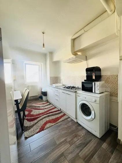 Apartament cu 3 camere, decomandat, 65 mp, zona Materna - 4