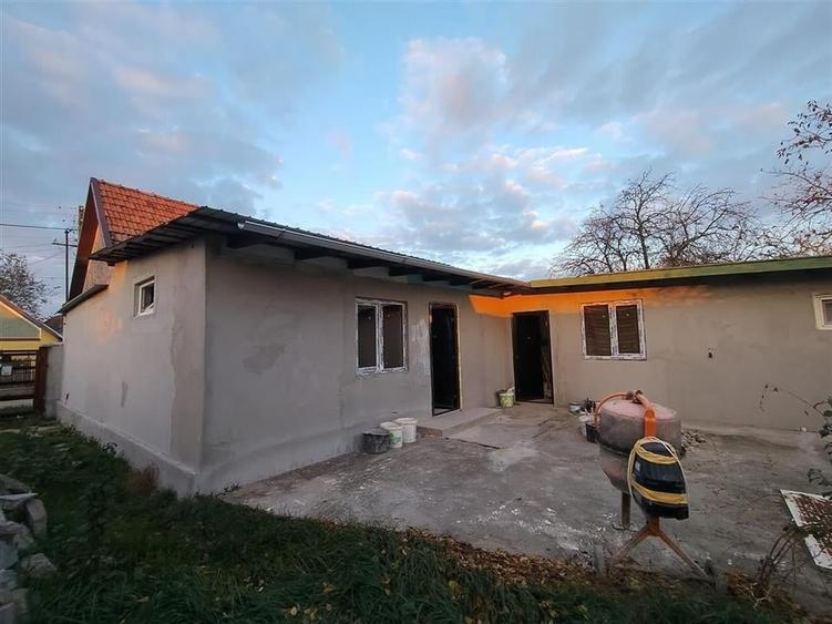 RECO Casa de vanzare in Hodos - 2