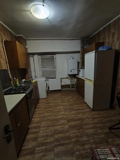 P.F inchiriez camera in apartament cu 3 camere - 3