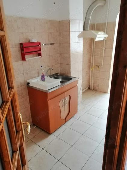 Particular vand ap.3cam.decomandat in Bacau - 2