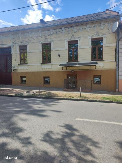 Casă cu 4 camere cu Teren 703 Mp în Aurel Vlaicu