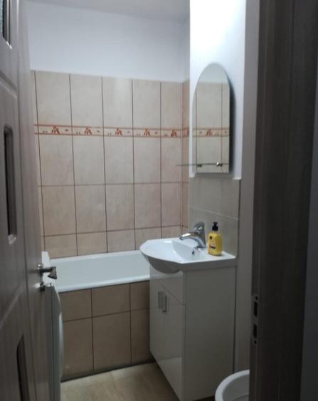 Inchiriez garsoniera confort I zona parc Brancu?i-Titan - 10