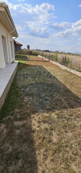 Casa / Vila cu 4 camere de vanzare - 13