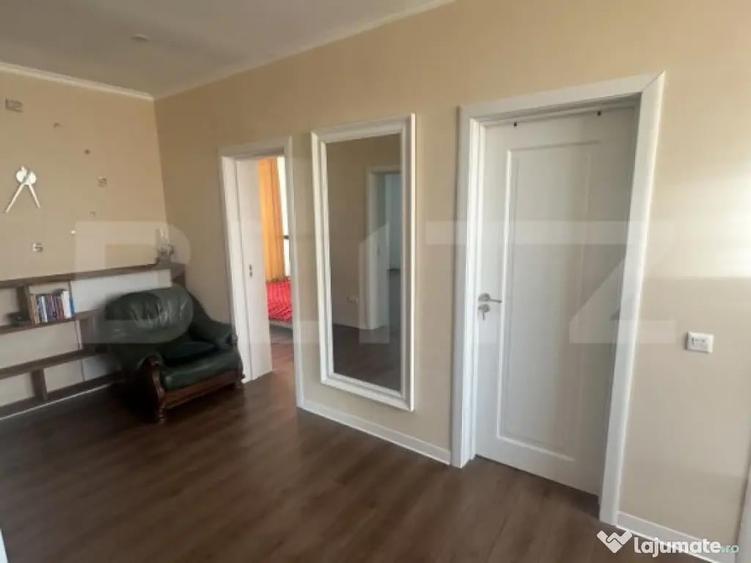 Casa tip apartament, cu 3 camere, 86 mp, zona 14 Mai - 8