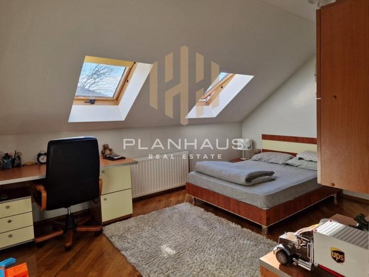 Casă de vânzare, zona Parc Municipal Regina Maria - 7