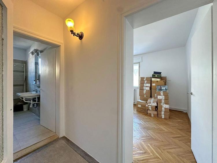 Apartament 4 camere de vânzare, Brașovul Vechi, structura generoasa - 10