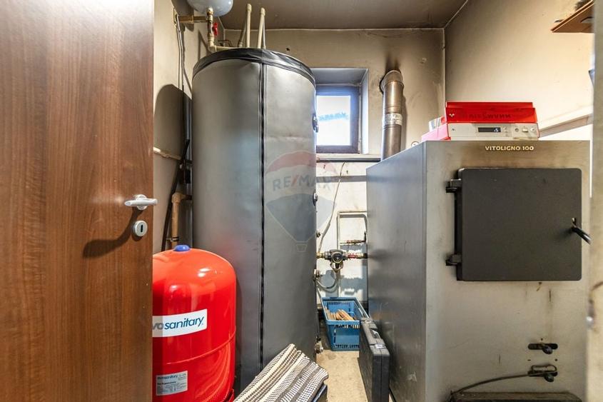 Vila cu 8 camere, 7150 mp teren intravilan I OZUN, COVASNA| COMISION 0 - 52