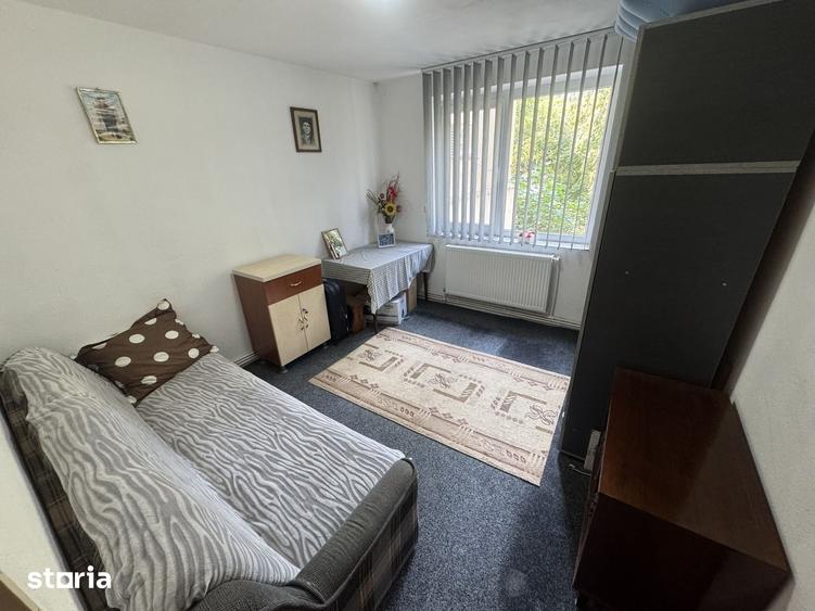 Apartament 3 camere zona Tomis Nord - Brotacei cu Centrala la Etajul 1 - 9