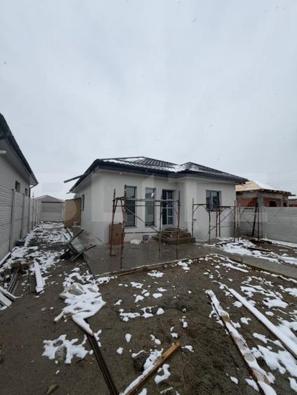 Casa parter, 3 dormitoare, 260 mp teren, toate utilitatile, Damila - 2