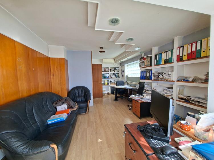 De vanzare 4 camere, ideal birouri - 5