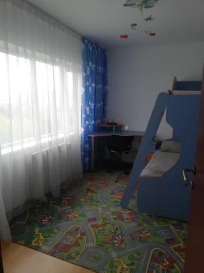 Apartament cu 3 camere, decomandat, etajul 4/10, zona Pacurari - 3